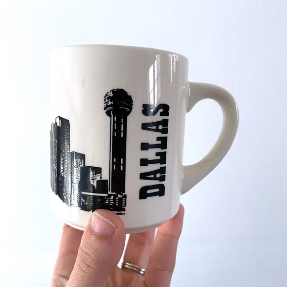 Vintage Dallas Texas Skyline Mug - Picture 2 of 4